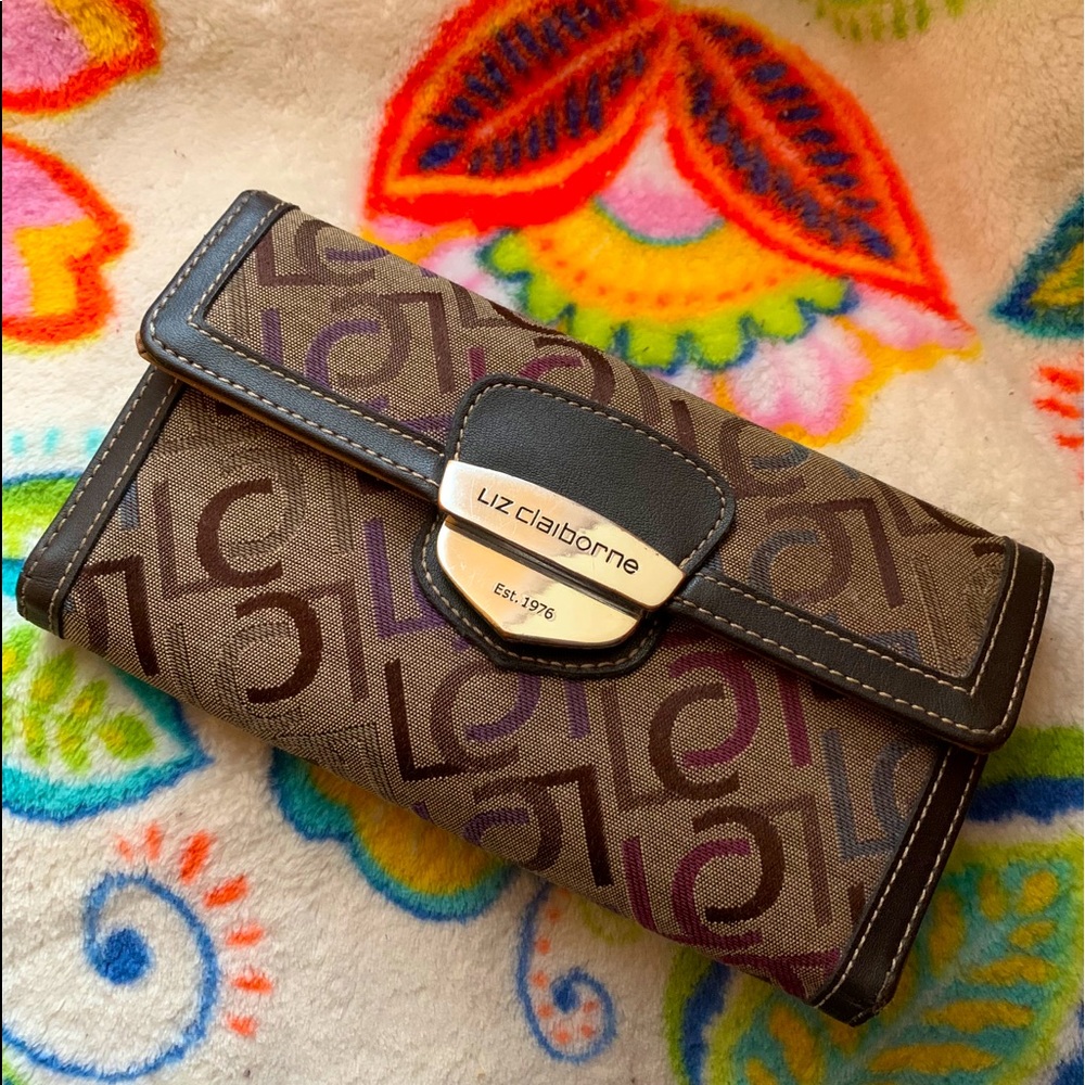 Liz Caliborne Vintage Wallet